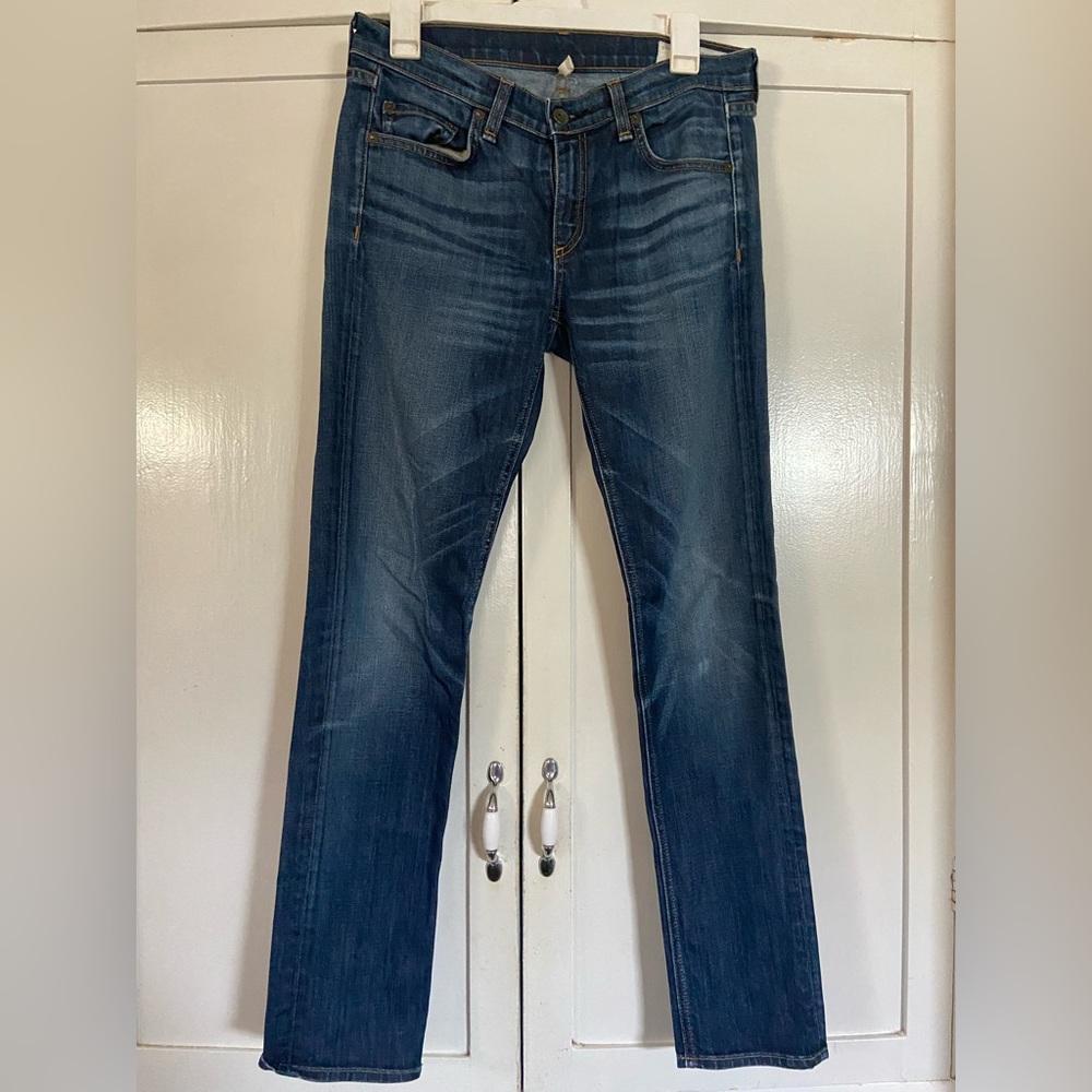 Classic Blue Straight Jeans with Contrast Stitching